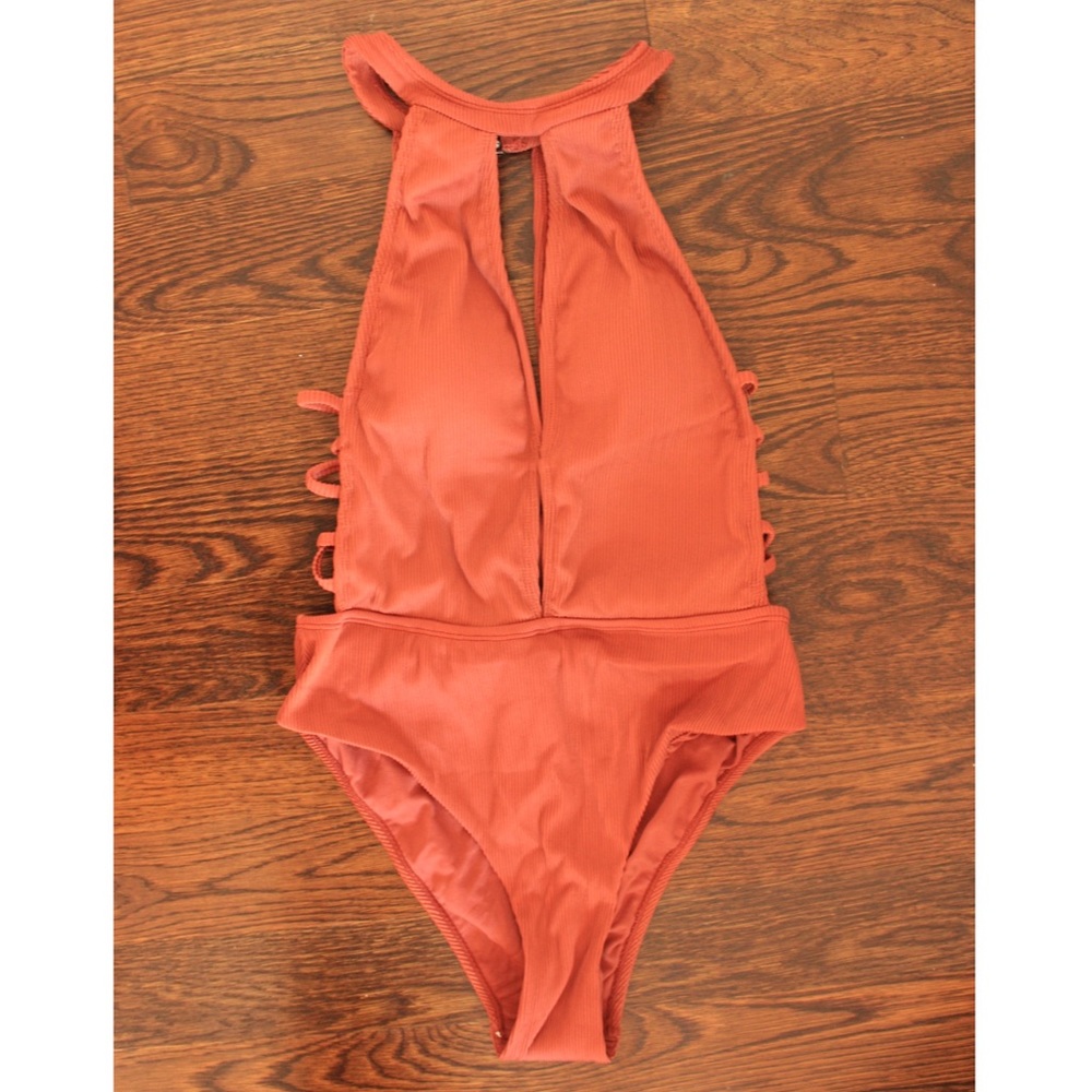 Fashion Nova one piece bathing suit